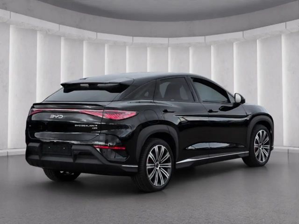 BYD Sealion 7