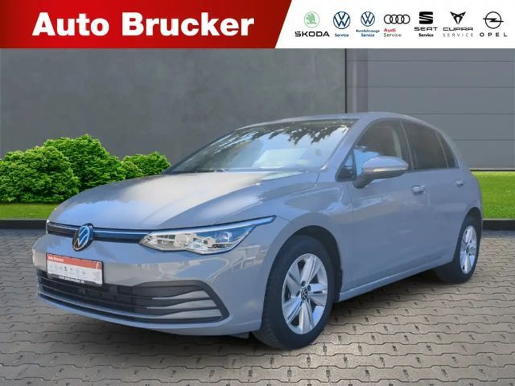 Volkswagen Golf 2023 Benzine