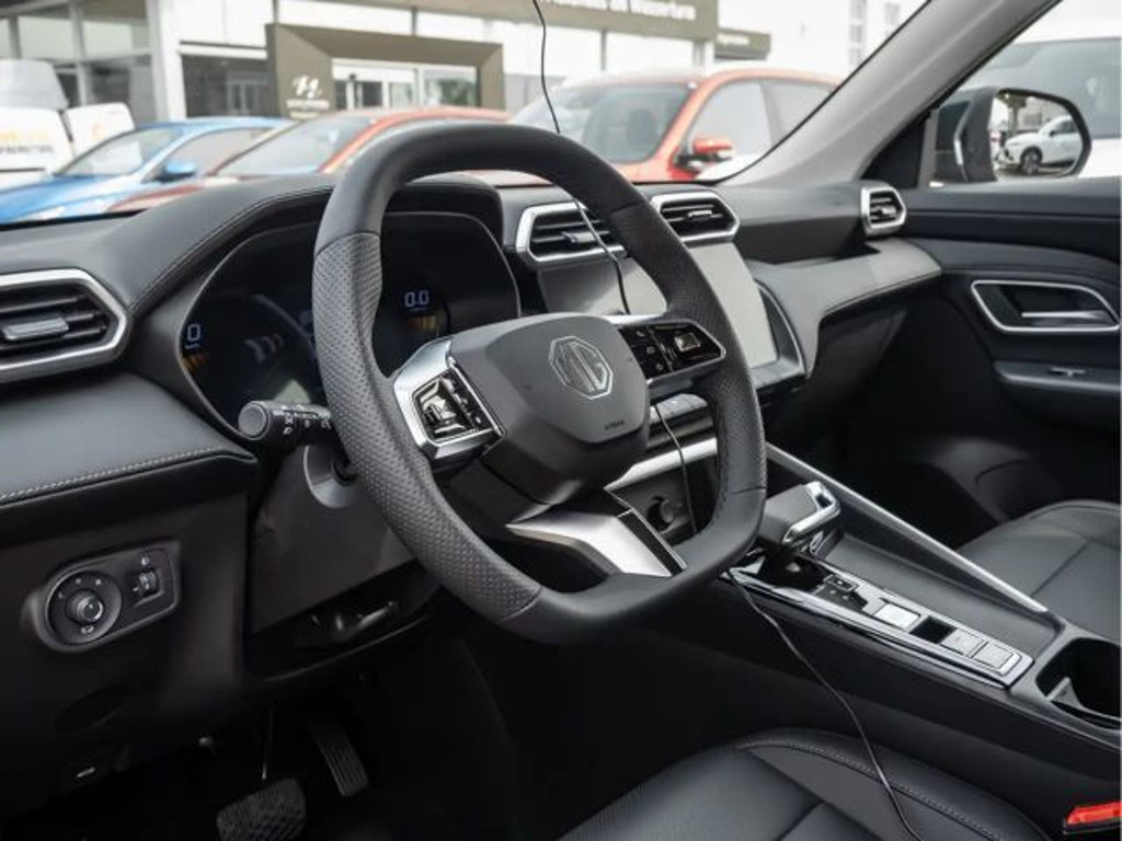 MG ZS