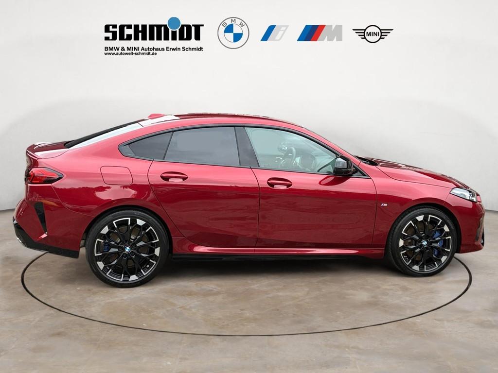 BMW M235