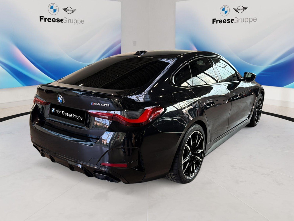 BMW M440