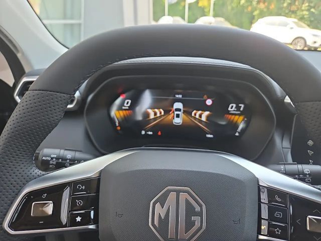 MG ZS