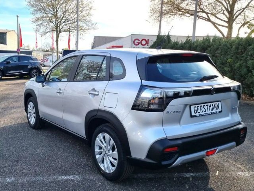 Suzuki S-Cross