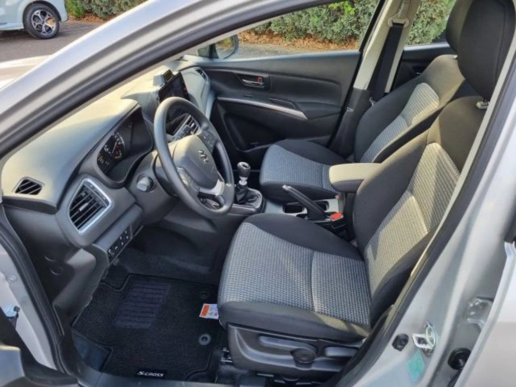 Suzuki S-Cross