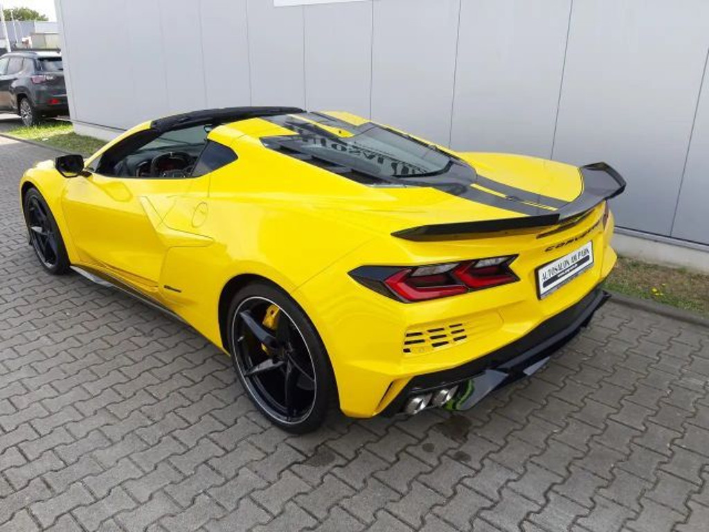 Corvette C8