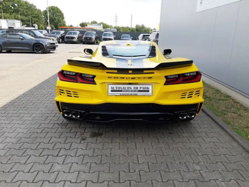Corvette C8