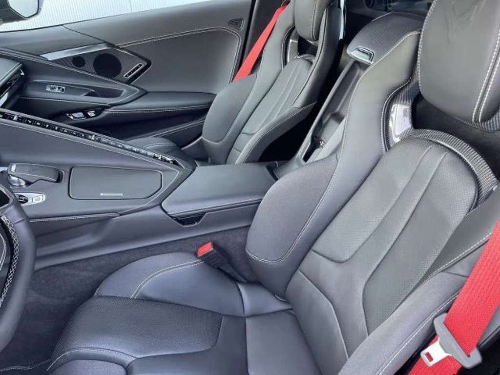 Corvette C8