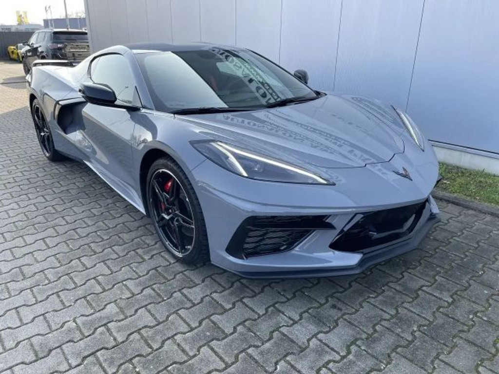 Corvette C8