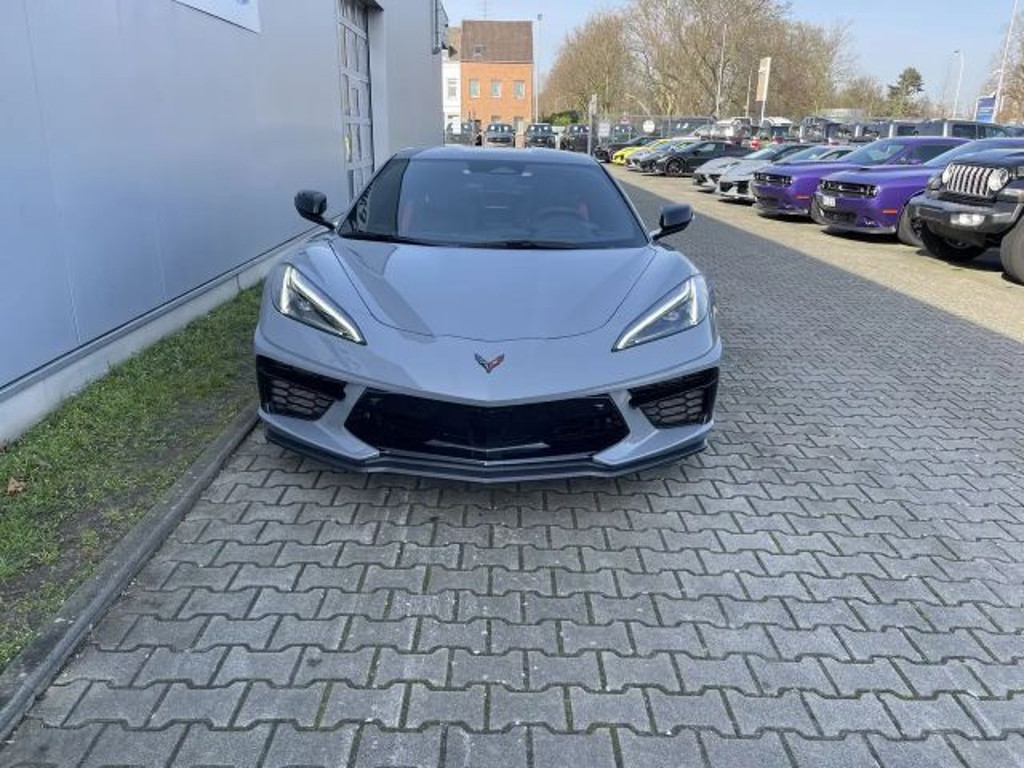 Corvette C8