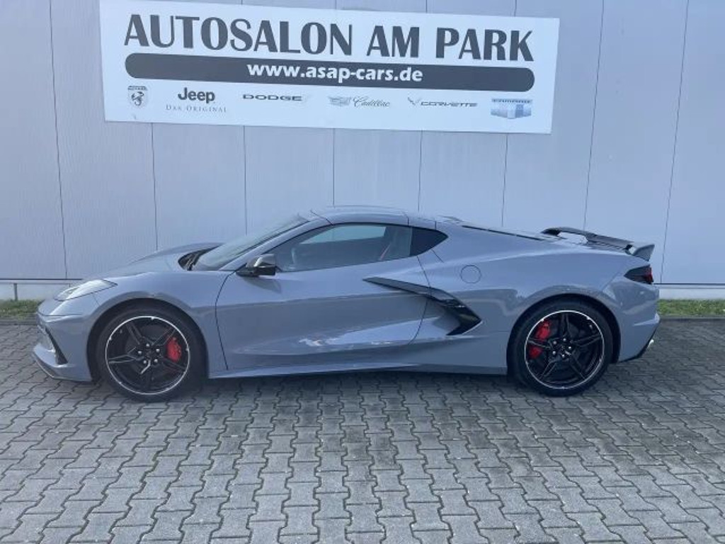 Corvette C8