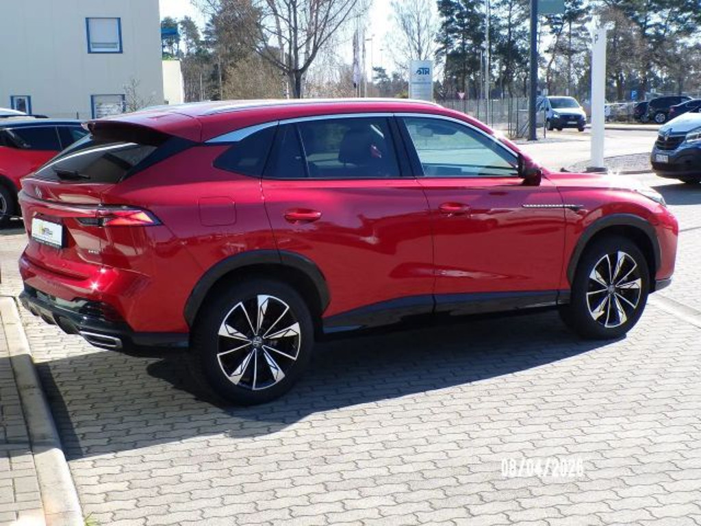 MG HS