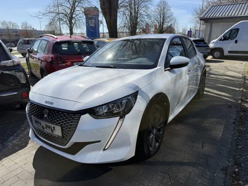 Peugeot e-208