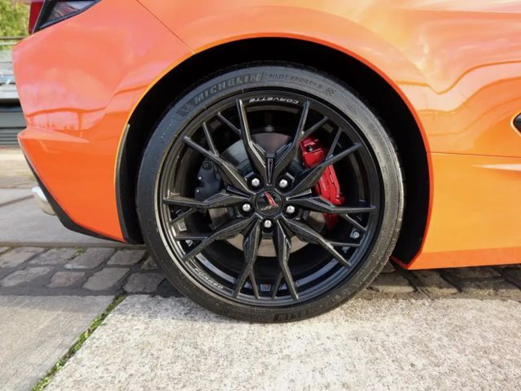 Corvette C8
