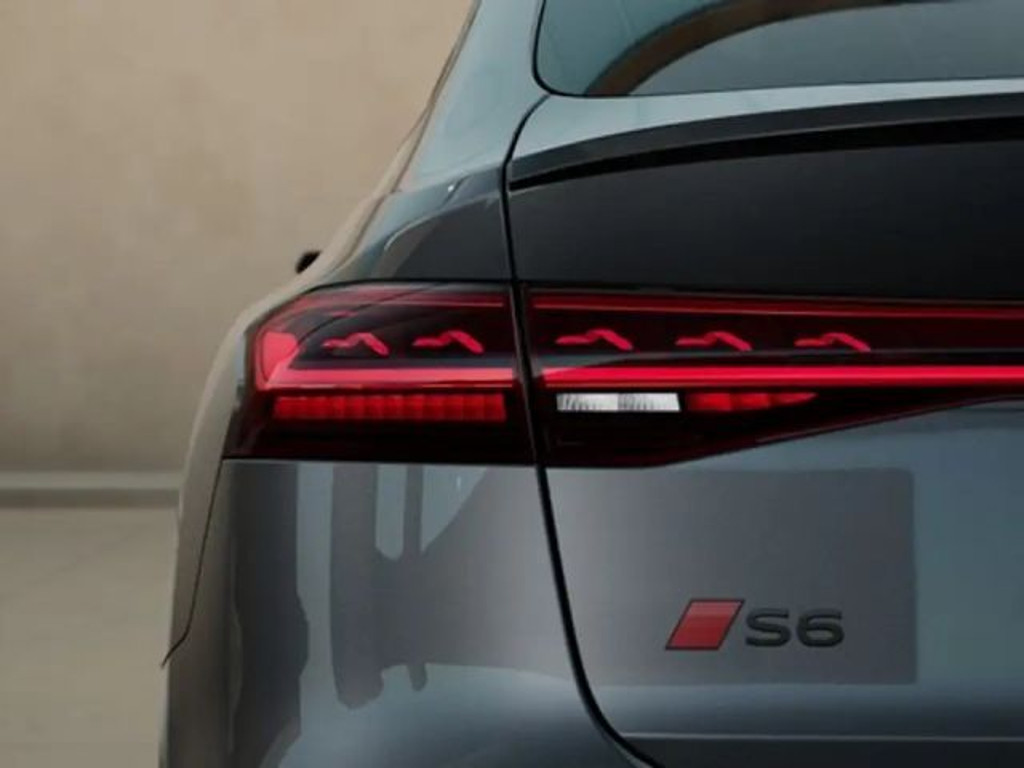 Audi S6 e-tron