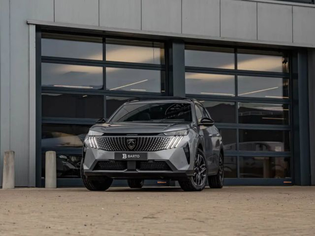 Peugeot 5008 2025 Benzine