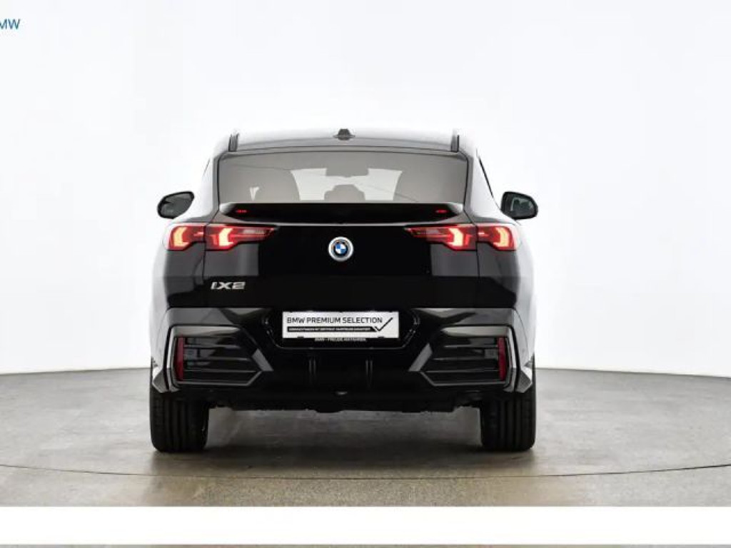 BMW iX2