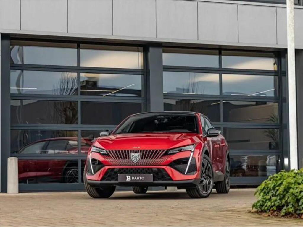 Peugeot 408 2025 Benzine