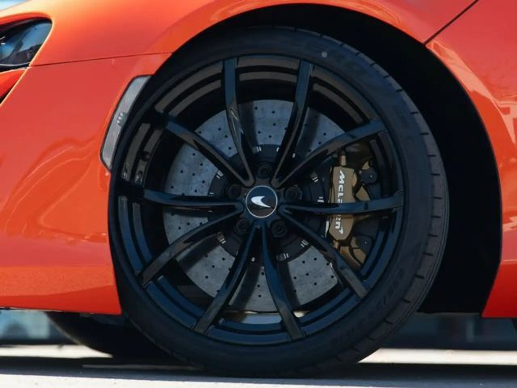 McLaren Artura