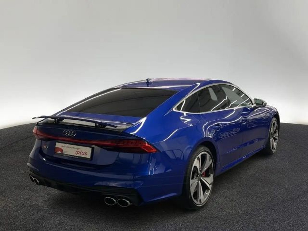 Audi S7