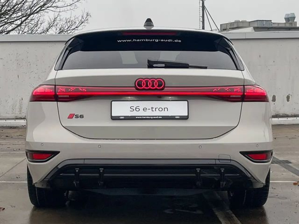 Audi S6 e-tron