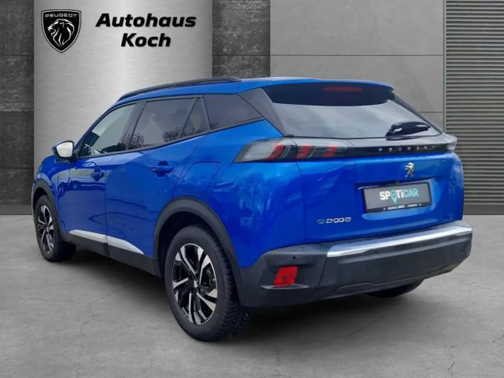 Peugeot e-2008