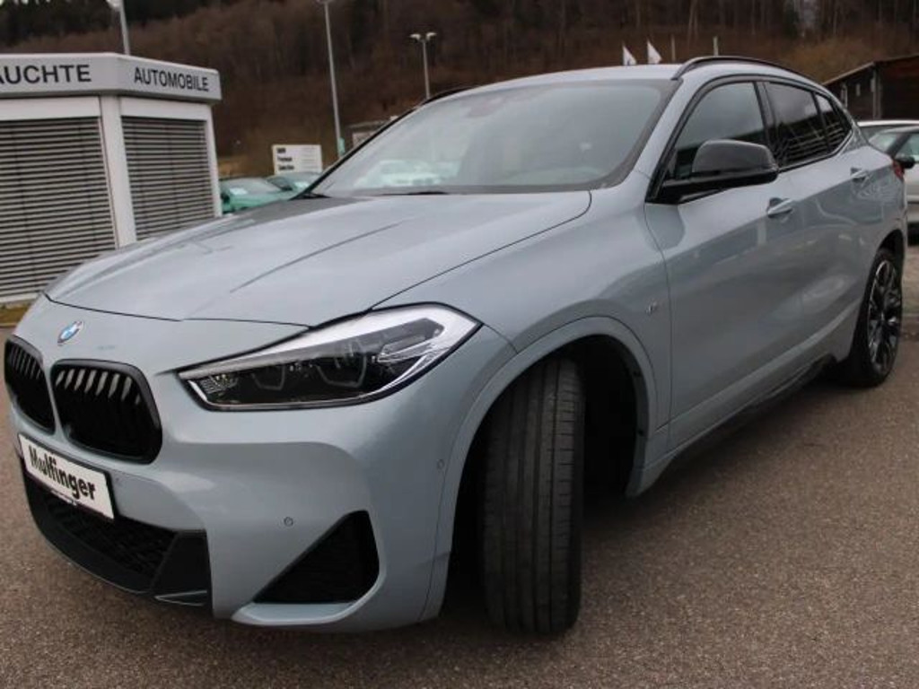 BMW X2