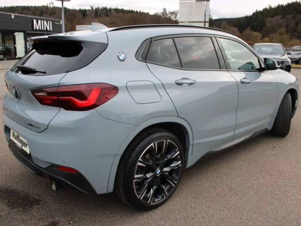 BMW X2