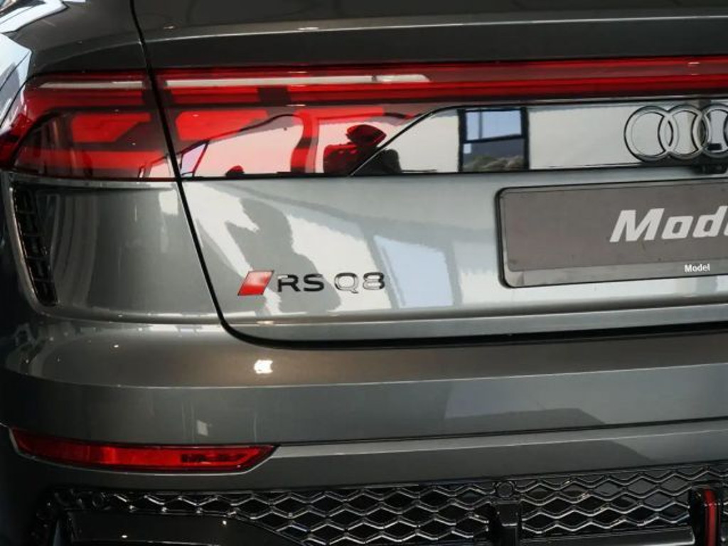 Audi RS Q8