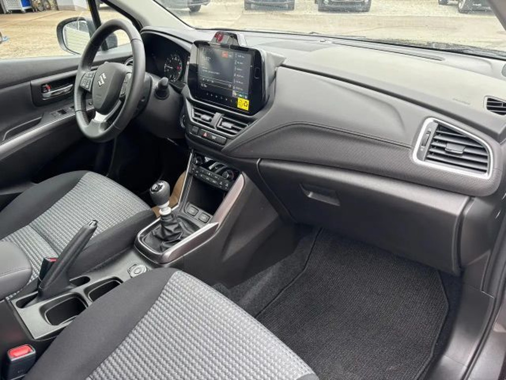 Suzuki S-Cross