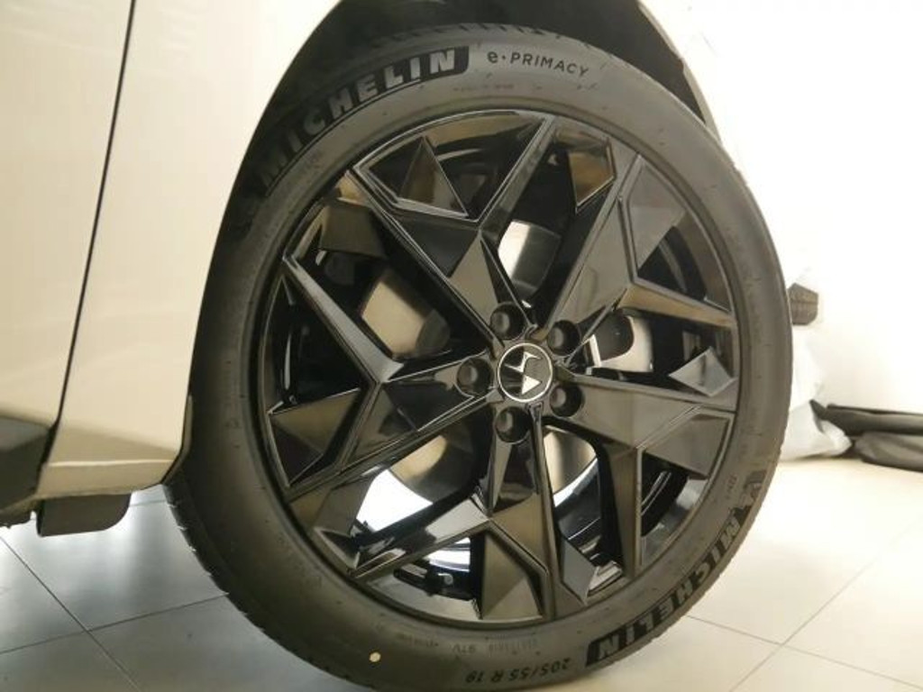 DS DS 4