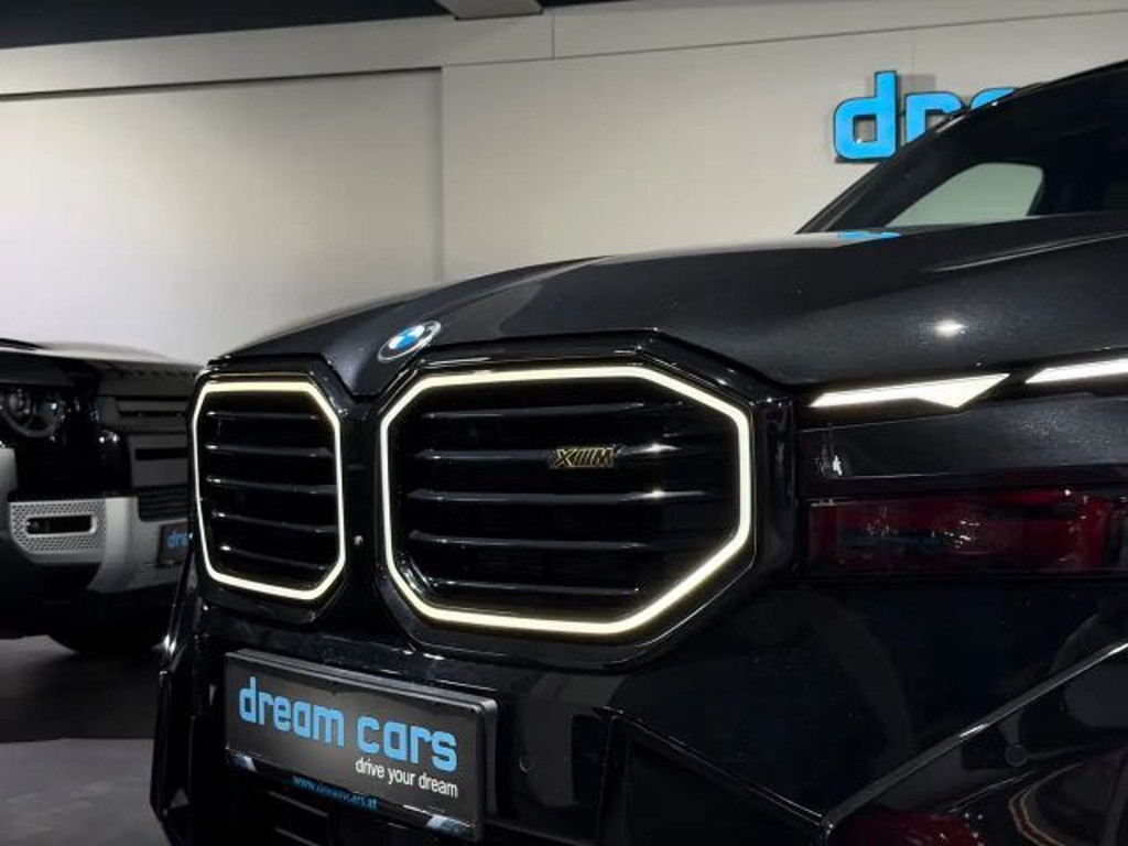 BMW XM