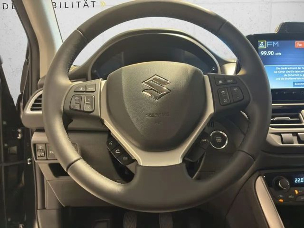 Suzuki S-Cross