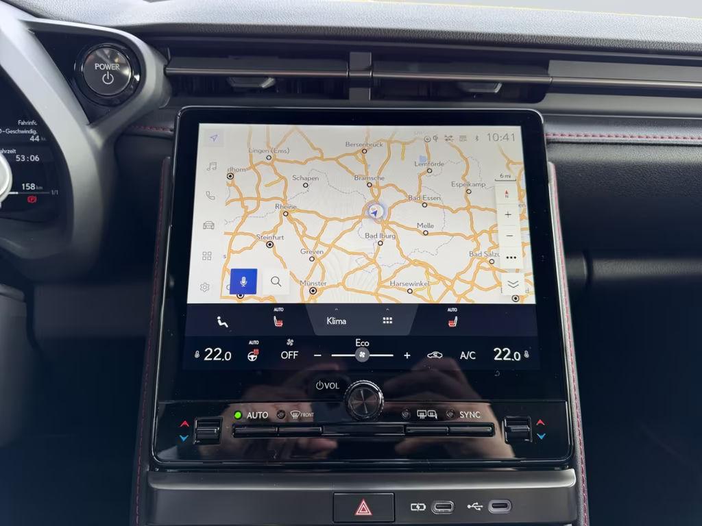 Lexus LBX
