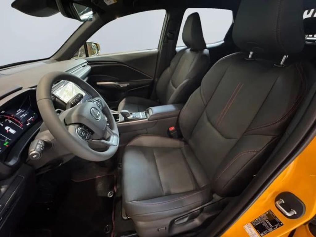 Lexus LBX