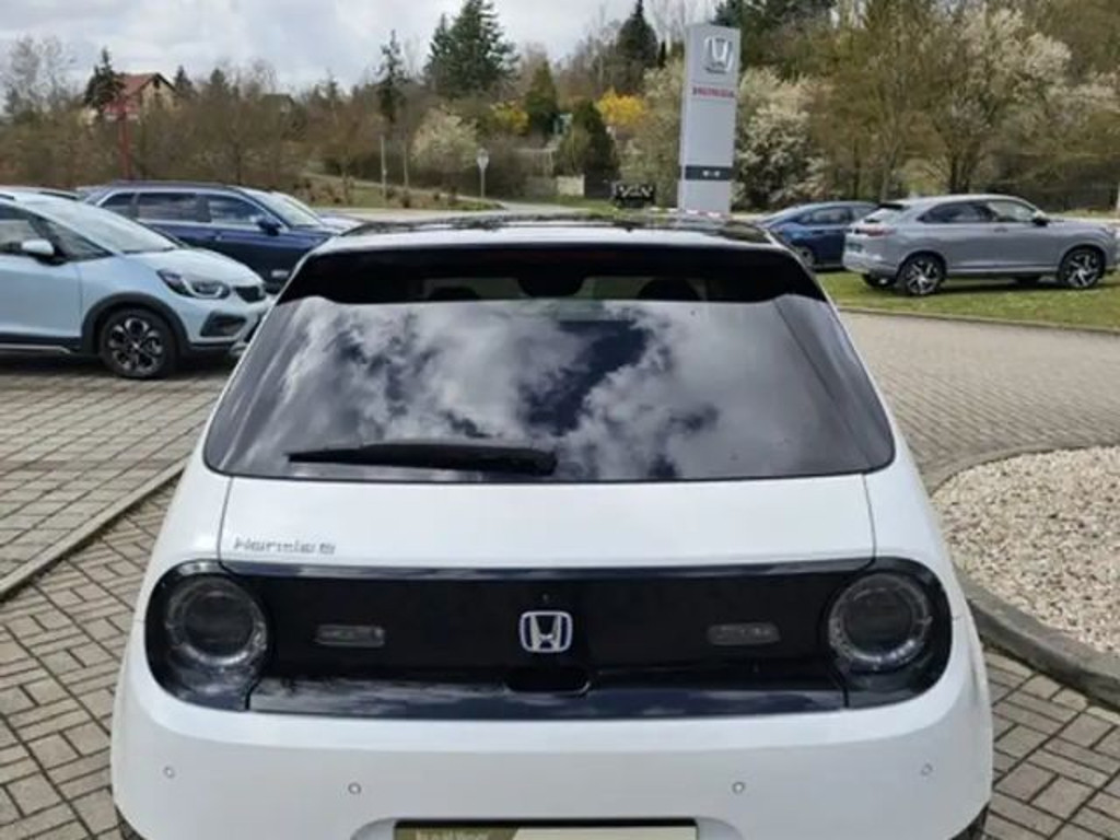 Honda e