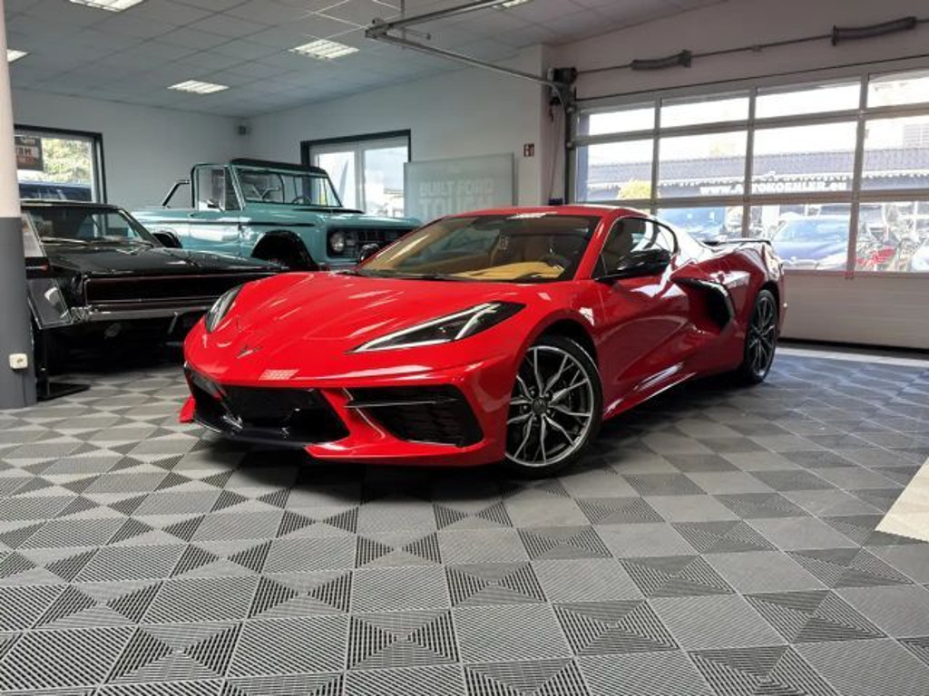 Corvette C8