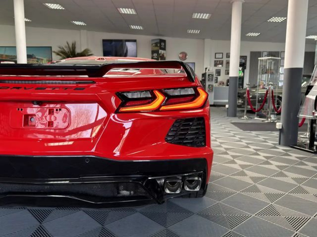Corvette C8