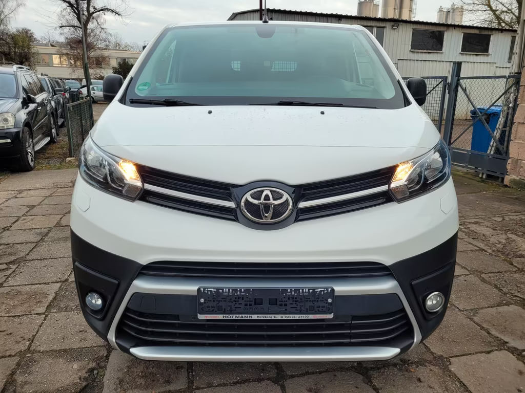 Toyota Proace (Verso)
