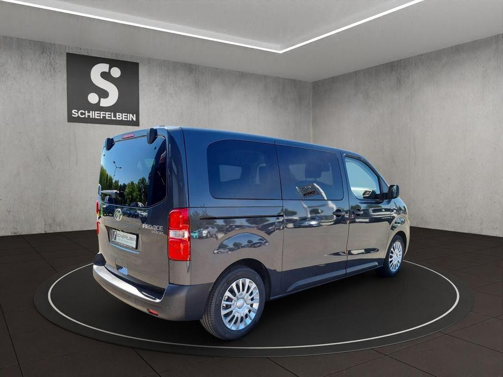 Toyota Proace (Verso)