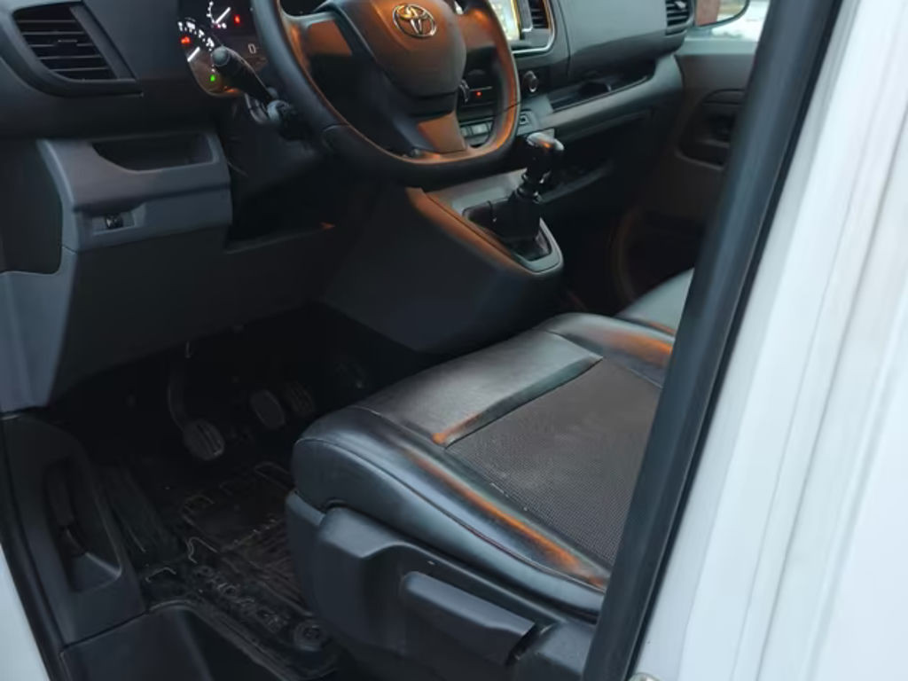 Toyota Proace (Verso)