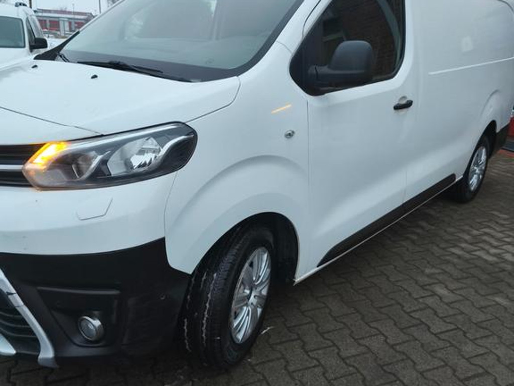 Toyota Proace (Verso)