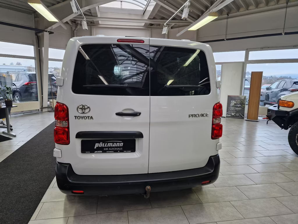 Toyota Proace (Verso)