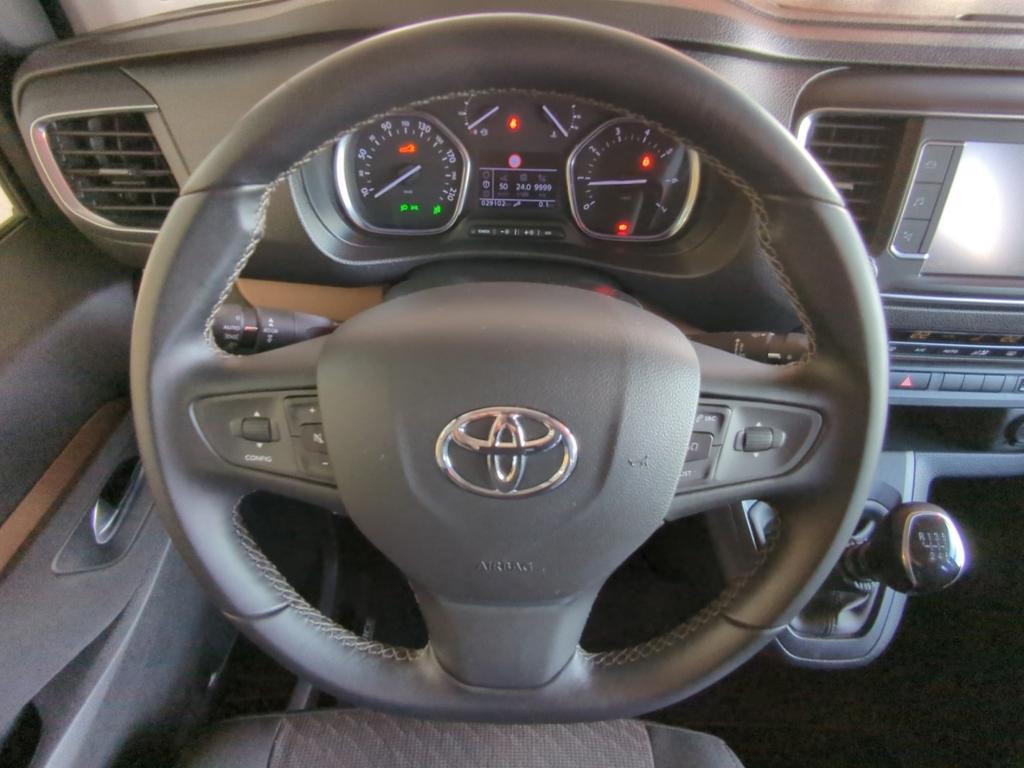Toyota Proace (Verso)