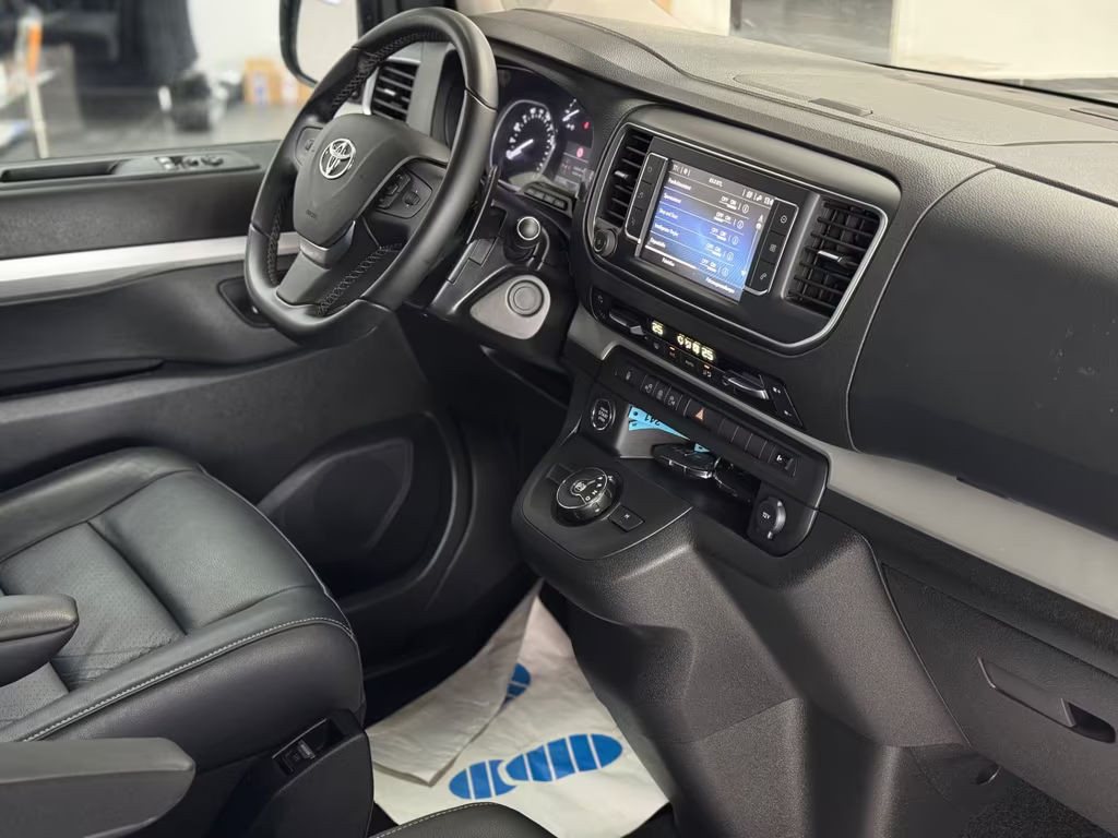 Toyota Proace (Verso)