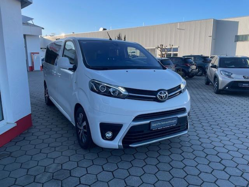 Toyota Proace (Verso)