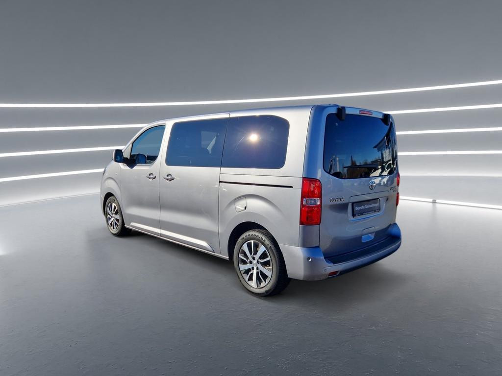 Toyota Proace (Verso)