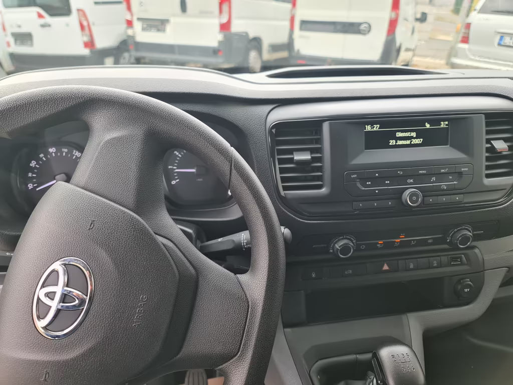 Toyota Proace (Verso)