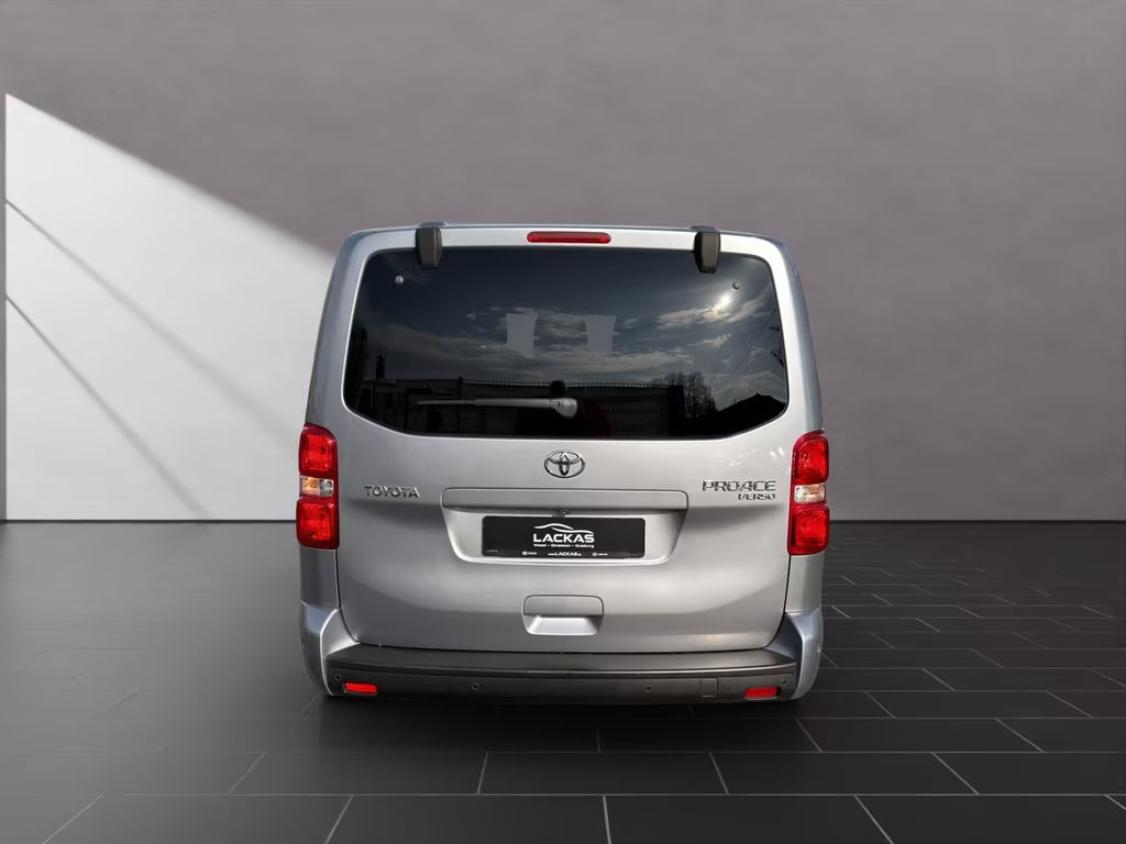 Toyota Proace (Verso)