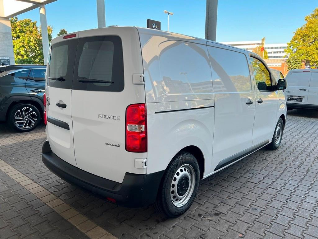 Toyota Proace (Verso)