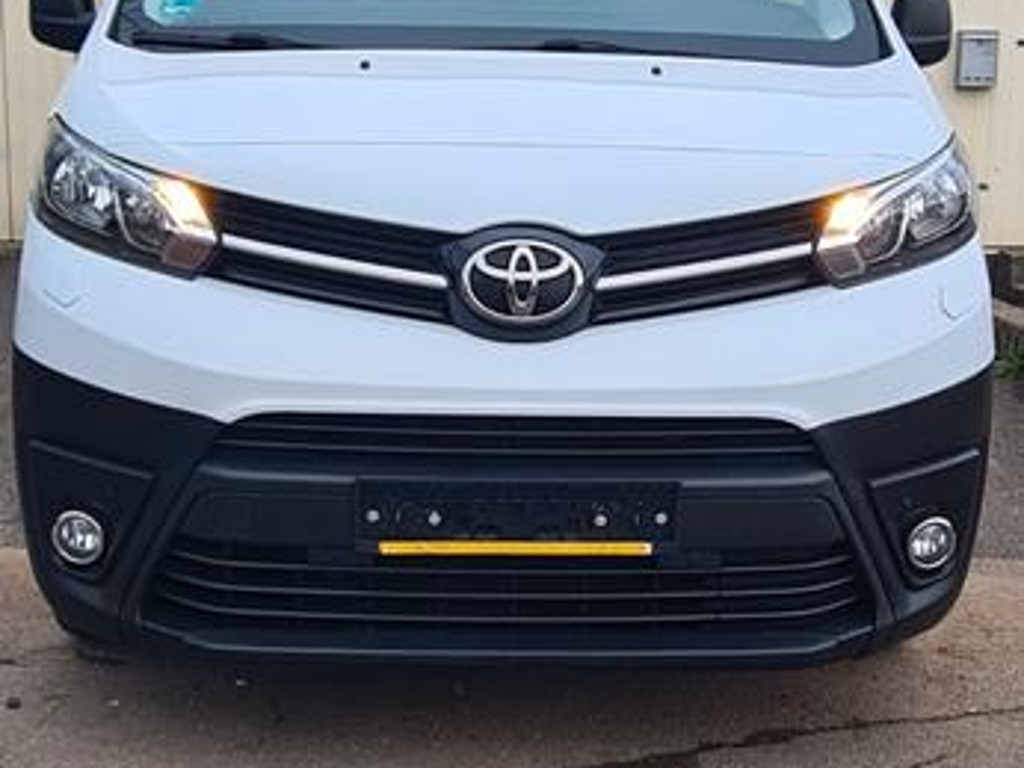 Toyota Proace (Verso)